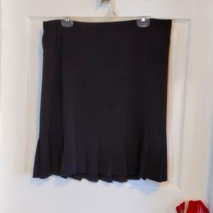 Plus size stripped pleated skirt